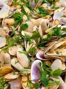 clams with parsley